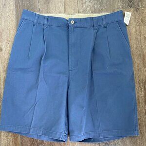 Britannia Mens Loose Fit Navy Blue Pleated Front Shorts Size 36 100% Cotton NWT